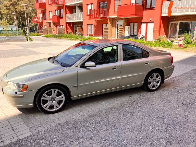 volvo-volvo-r-s60-25t-20v-fwd
