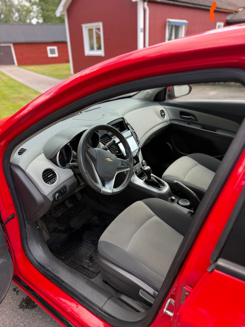 chevrolet-cruze-20-td-fwd