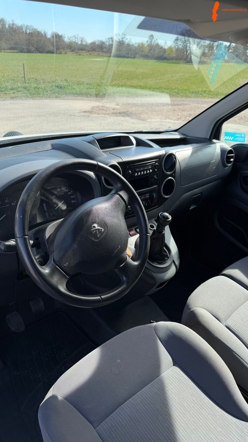 peugeot-partner-van-utokad-last-16-bluehdi-manuell-99hk-2016