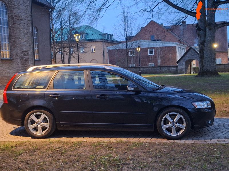 volvo-v50-d2-classic-nybesnyskatt-d-varmare-med-tidur
