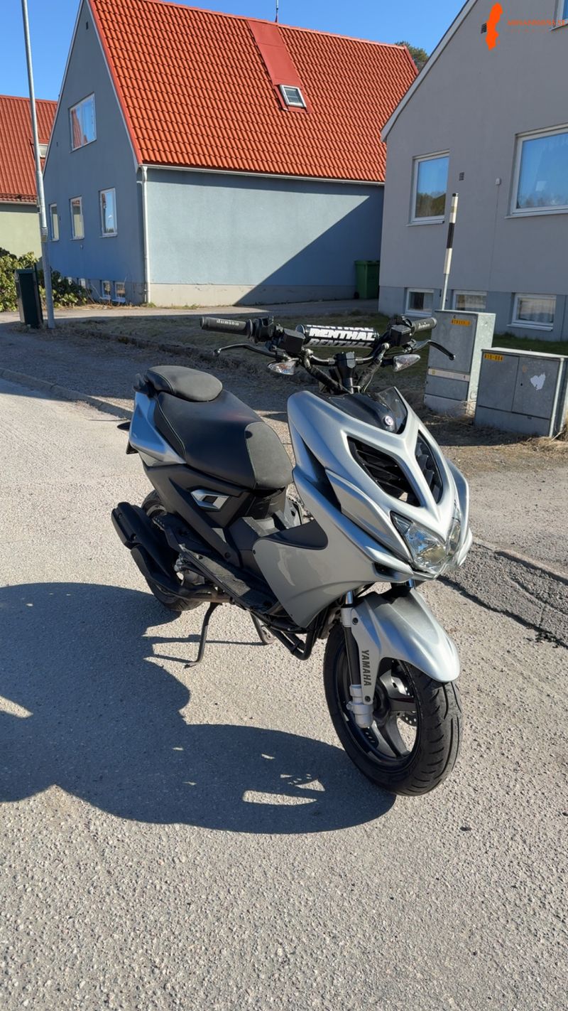 yamaha-aerox-2016-2-takt