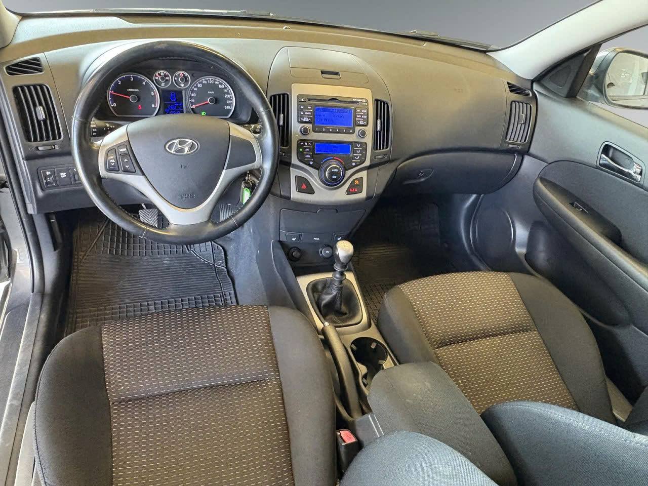 hyundai-i30-16-crdi-manuell-90hk-2008