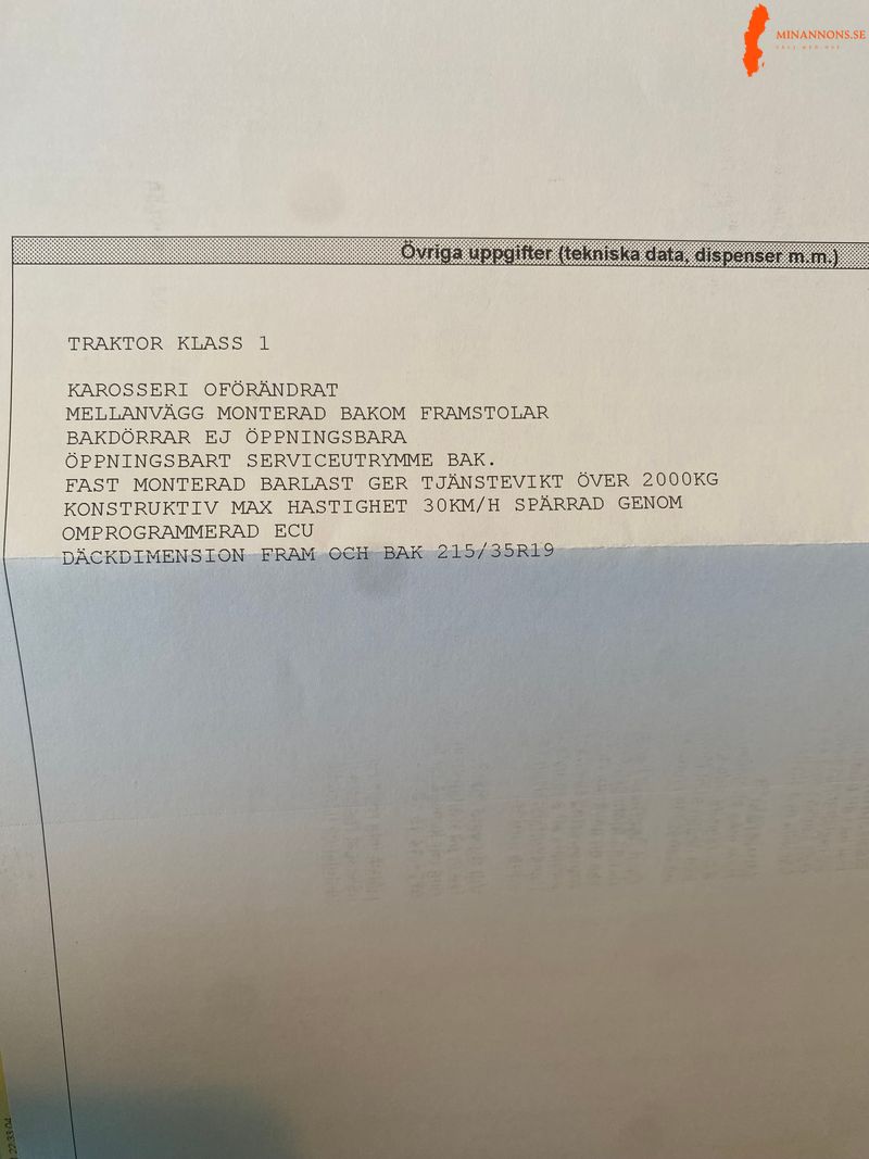 a-traktor-volvo-v-70-fas-2-bud