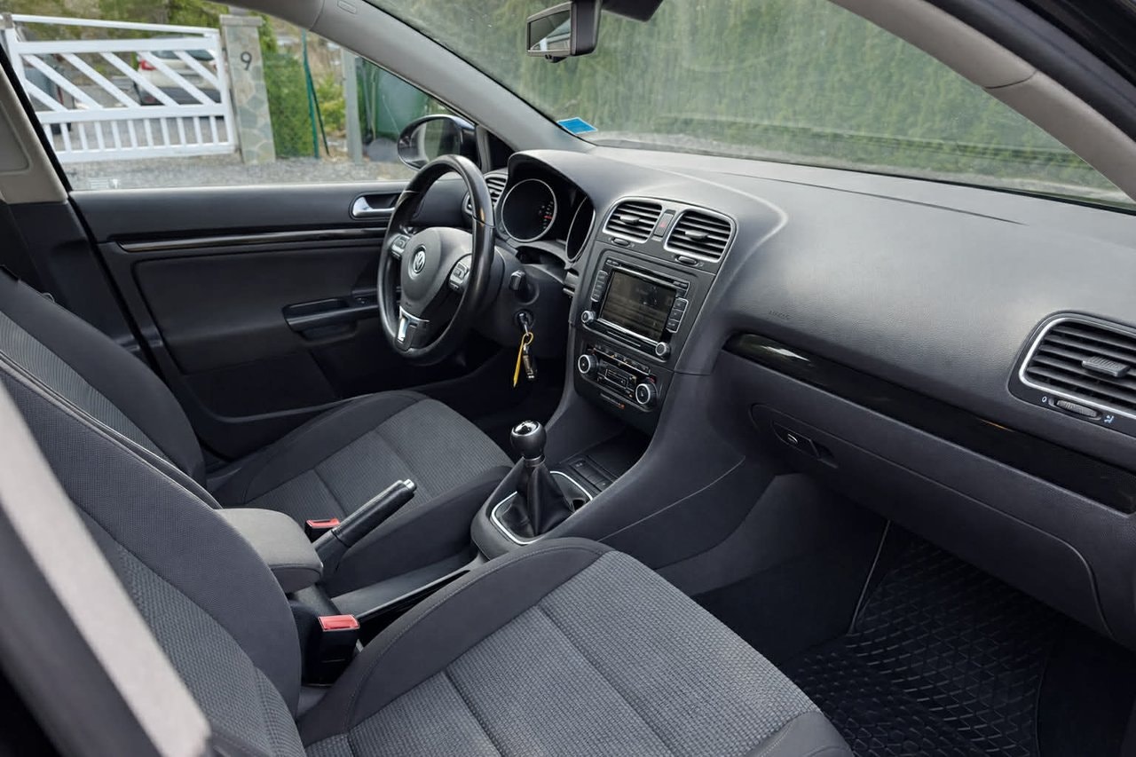 volkswagen-golf-variant-16-tdi-dpf-bmt-manuell-105hk-2012