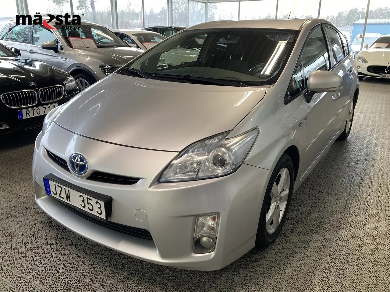 toyota-prius-hybrid-cvt