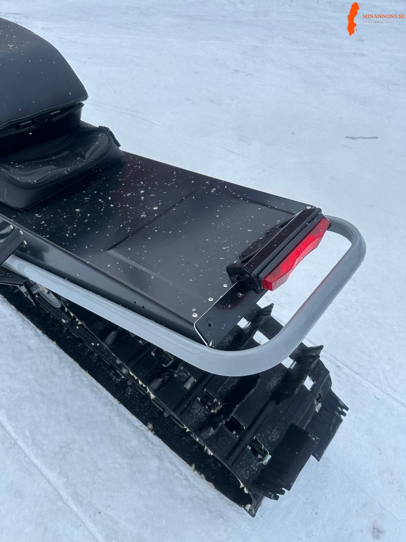arctic-cat-m8000-2019