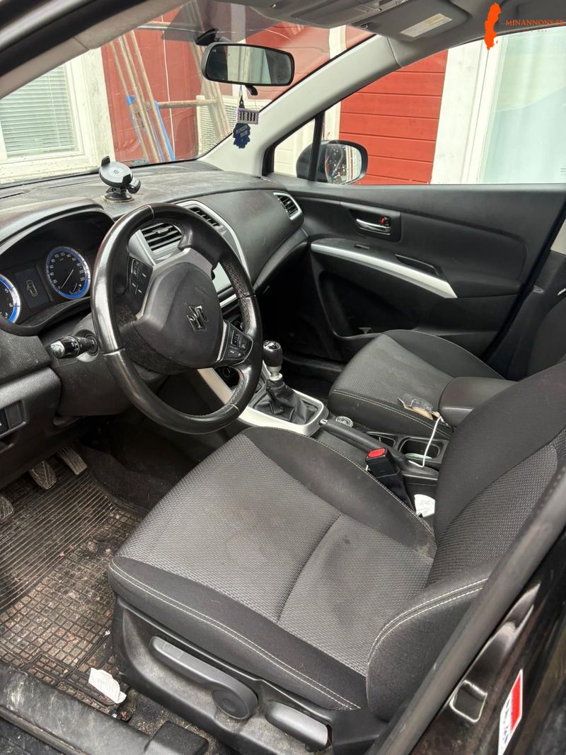 suzuki-sx4-s-cross-16-ddis-dohc-16v-allgrip-manuell-120hk-2014