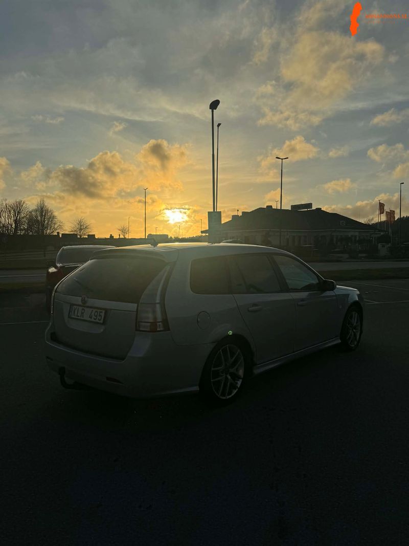 saab-9-3-vector-20t-biopower-175hk-nybesiktigad-dragkrok-sommar-vinterhjul