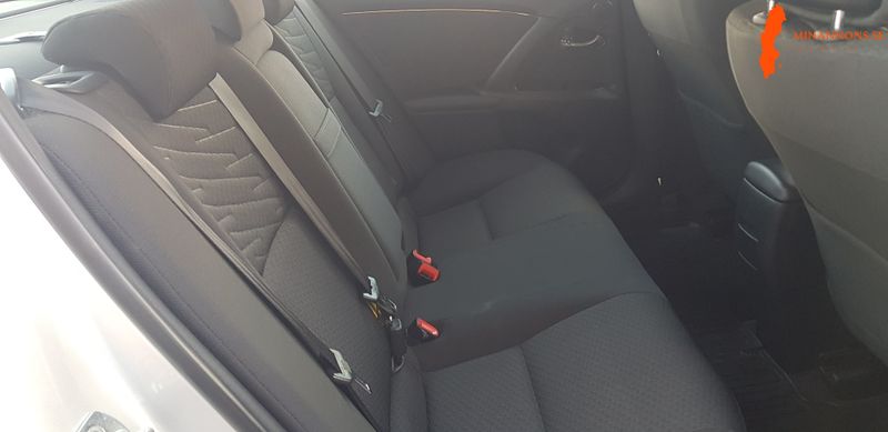 toyota-toyota-avensis-20-vvti