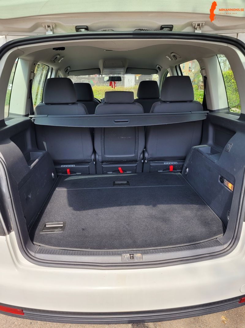 vw-touran-2010-automat