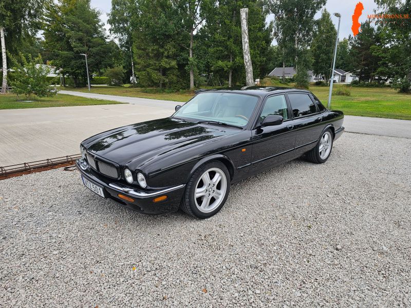 jaguar-jaguar-xjr