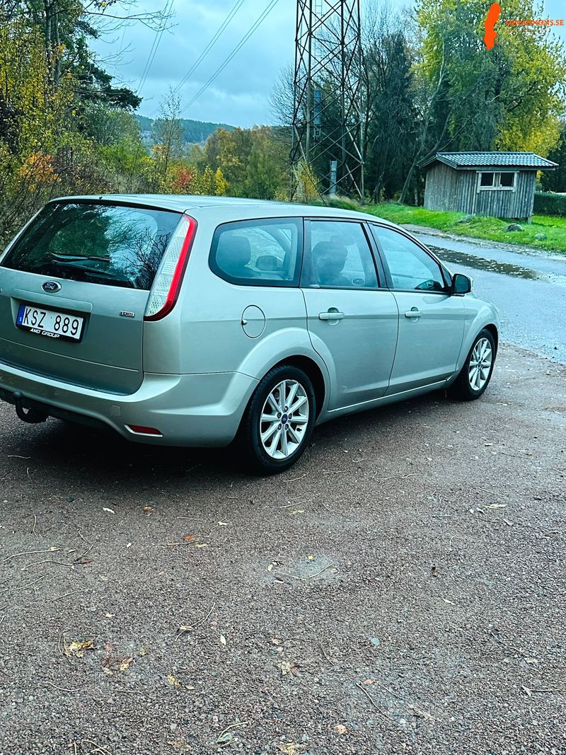ford-focus-20-tdci