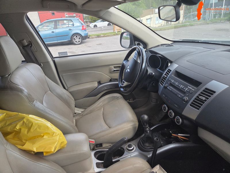 mitsubishi-mitsubishi-outlander-22-di-d-4wd