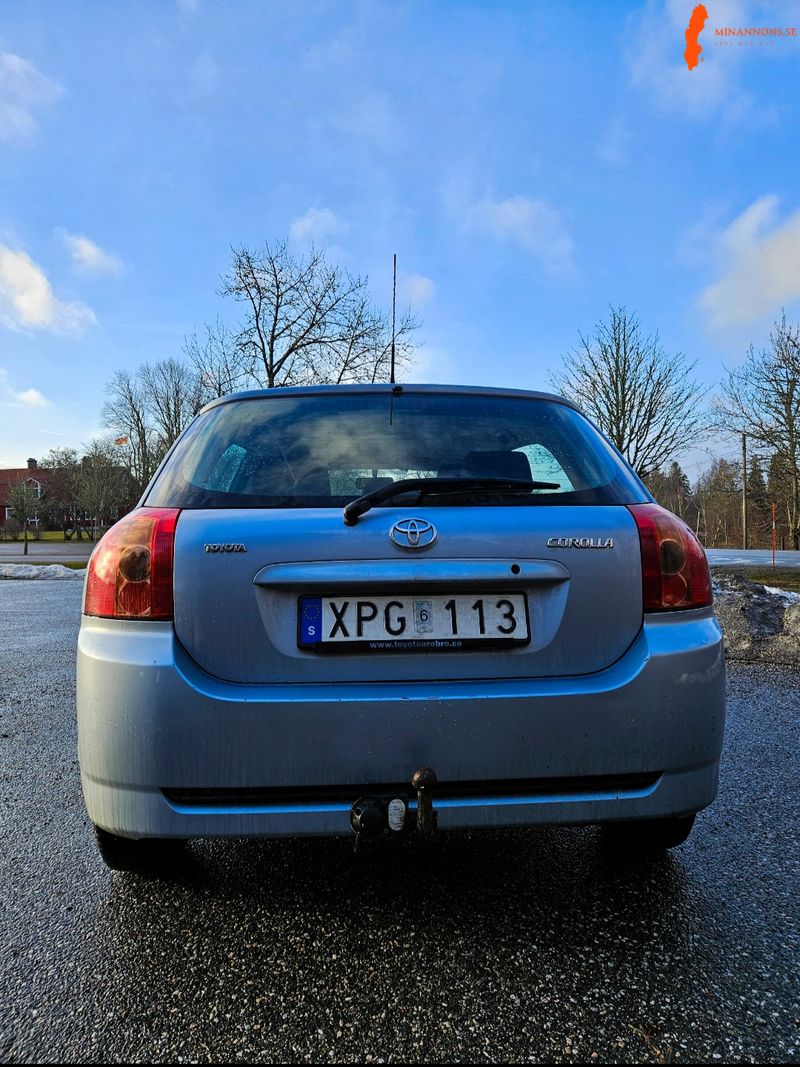 toyota-corolla-nybesiktigad