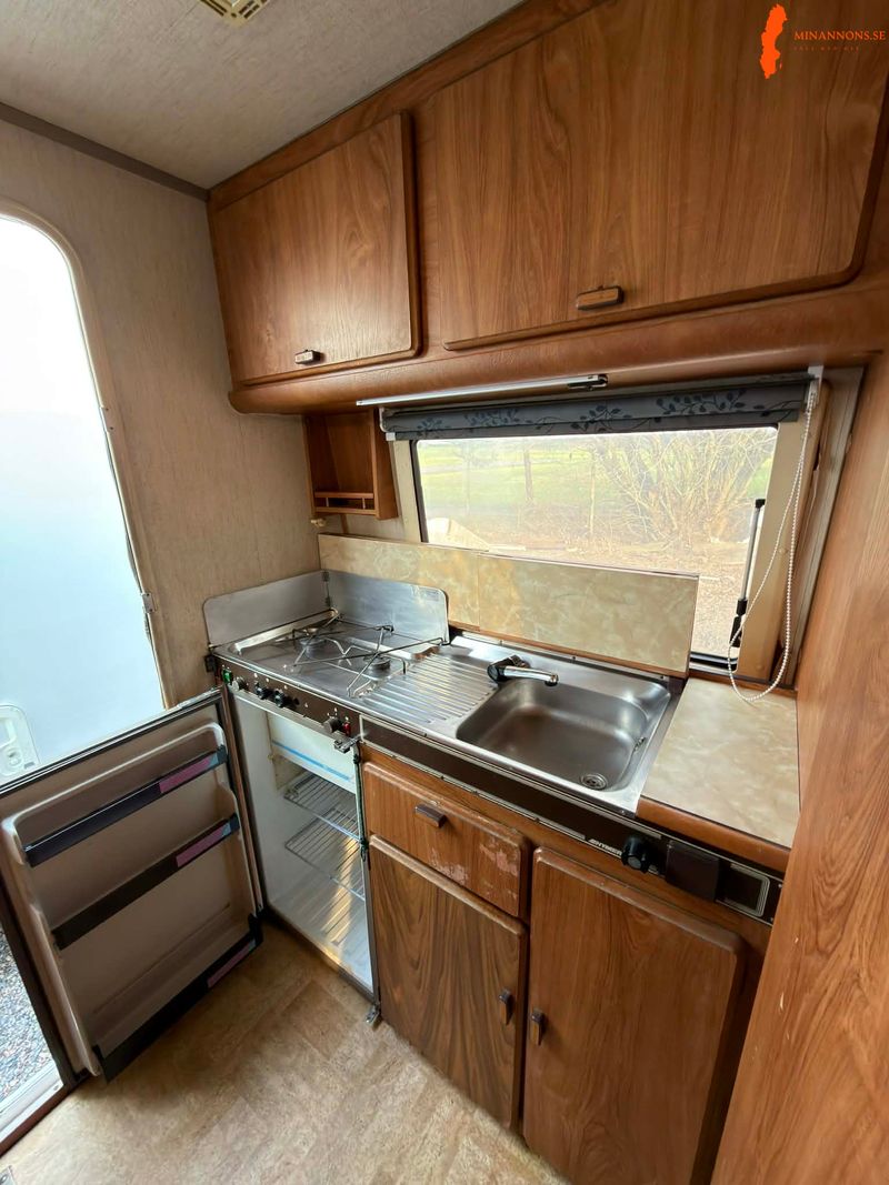 fiat-ducato-hymer-a560-25d-75hk-servosolpaneldragduschmarkis1993