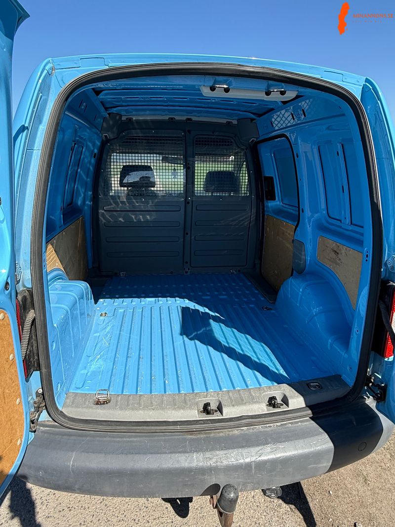 volkswagen-caddy-iii-14-75hk