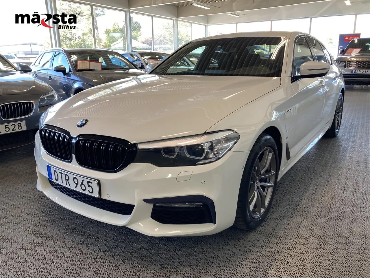 bmw-530e-iperformance-sedan-steptronic