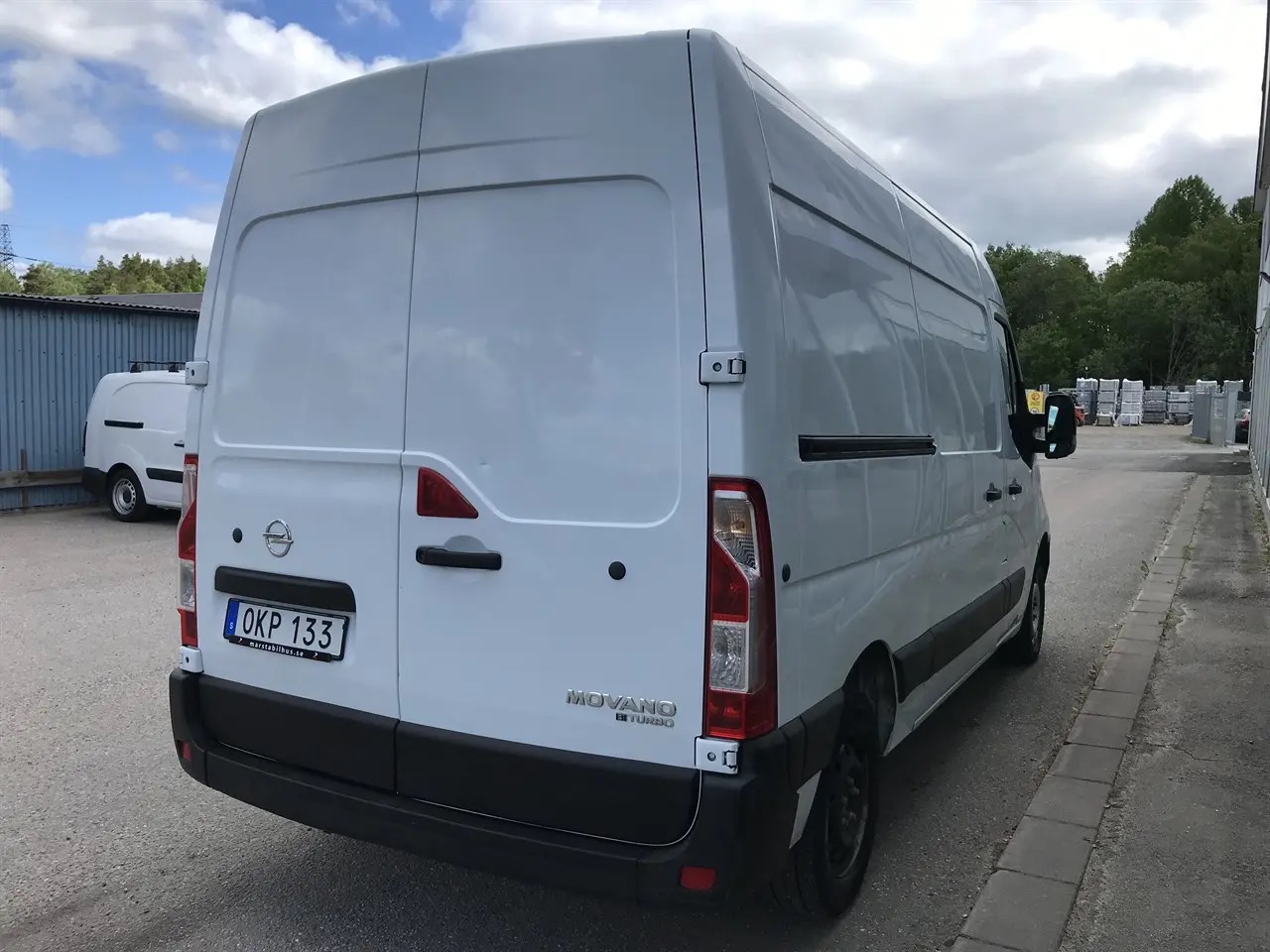 opel-movano-van-35t-23-cdti