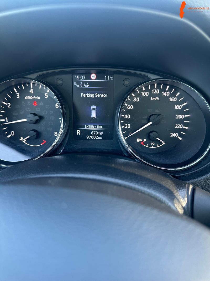 nissan-nissan-qashqai-12-dig-t-fwd