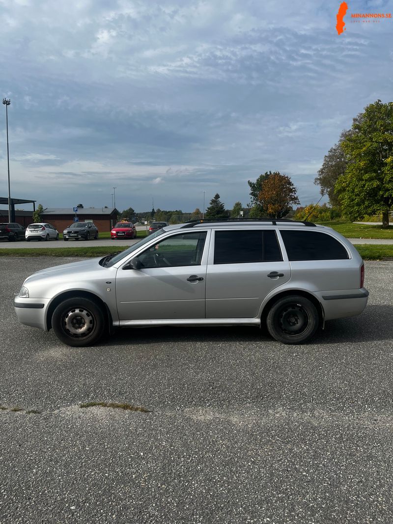 skoda-skoda-octavia-com-cl-14-14-16v