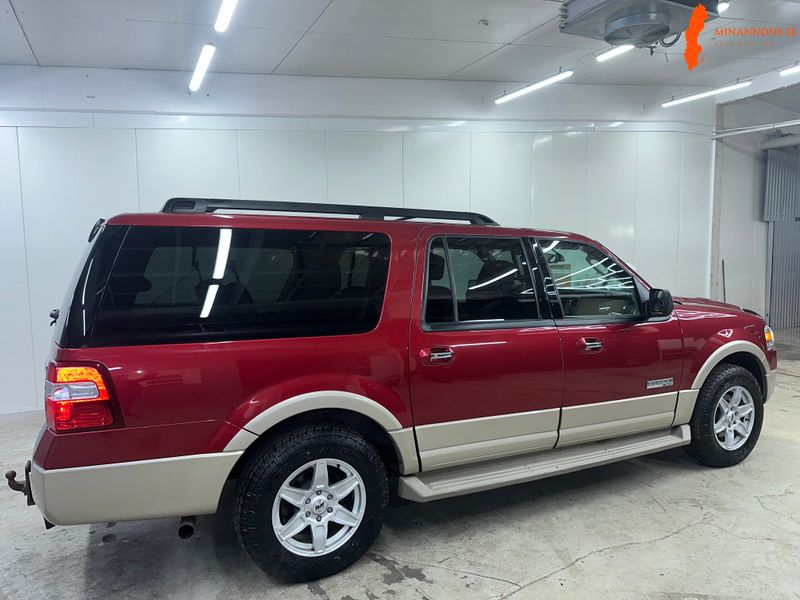 ford-ford-expedition-el-v8-299hk-8-sits