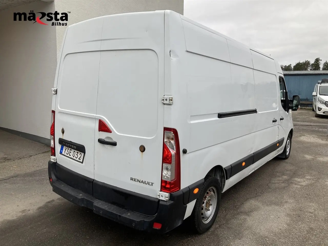renault-master-35-t-23-dci
