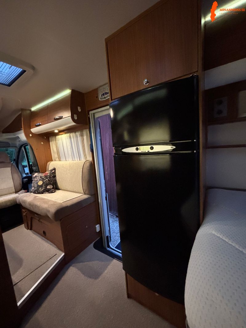 adria-s-650-sf-sport-2012