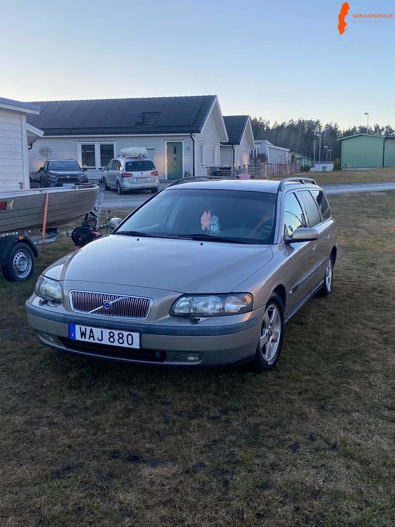 volvo-v70-2004