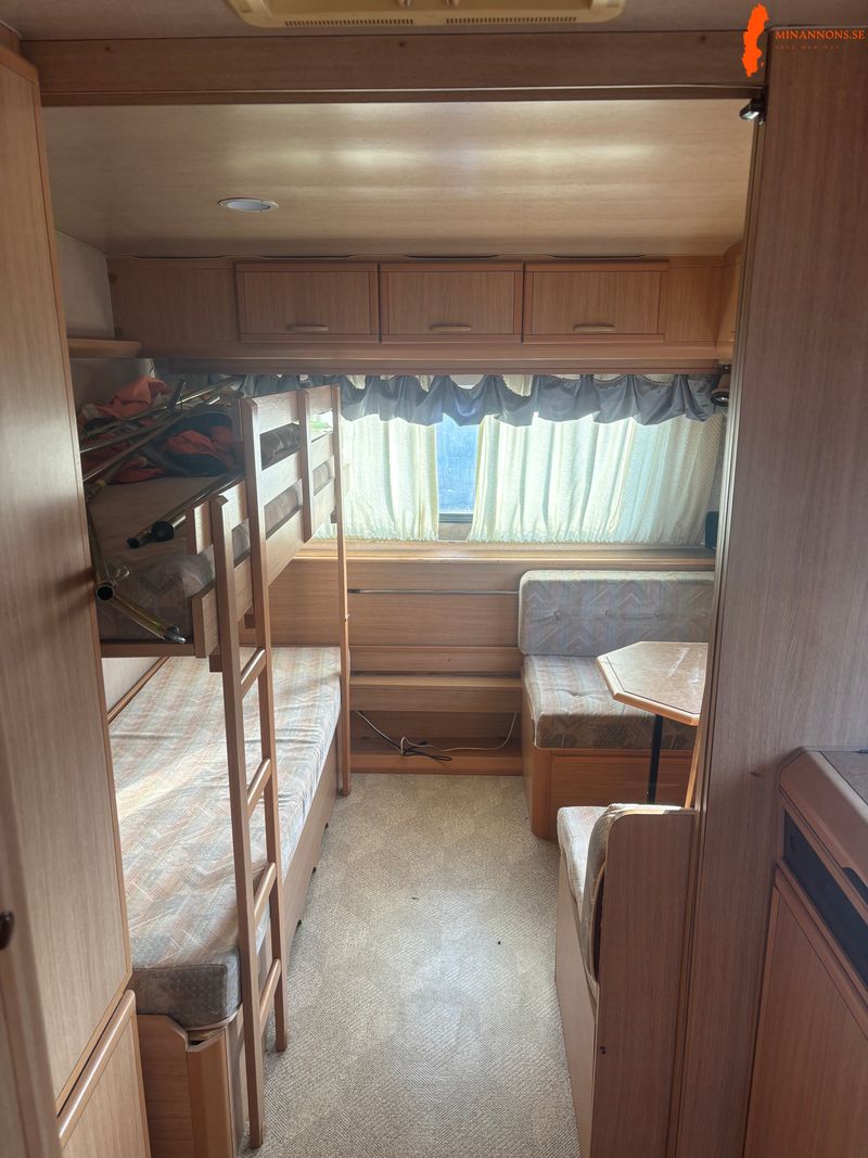 adria-forma-620-barnkammare-nybesiktigad1agare1990duschfortalt