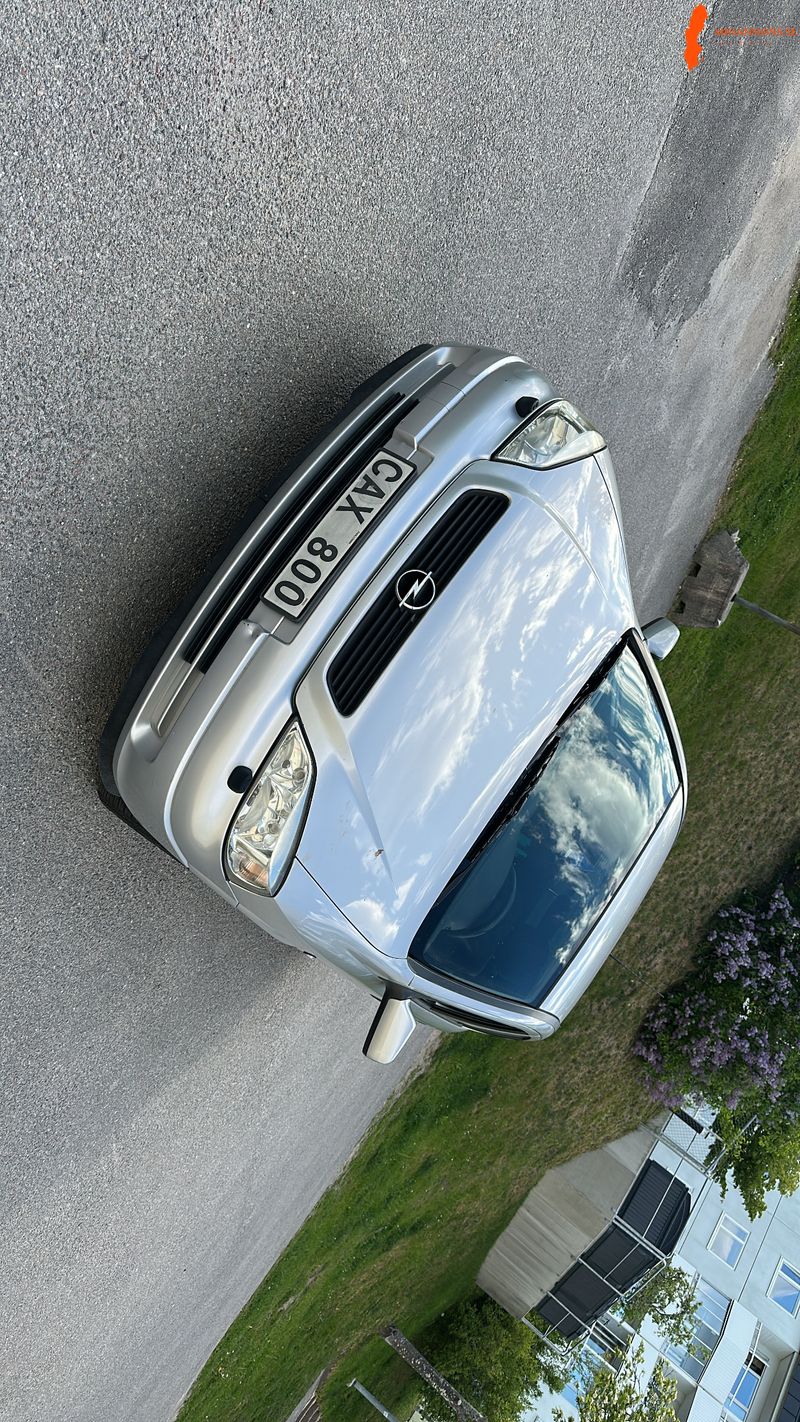 Opel OPEL ASTRA 5D CLUB AUT 1.6i 16V