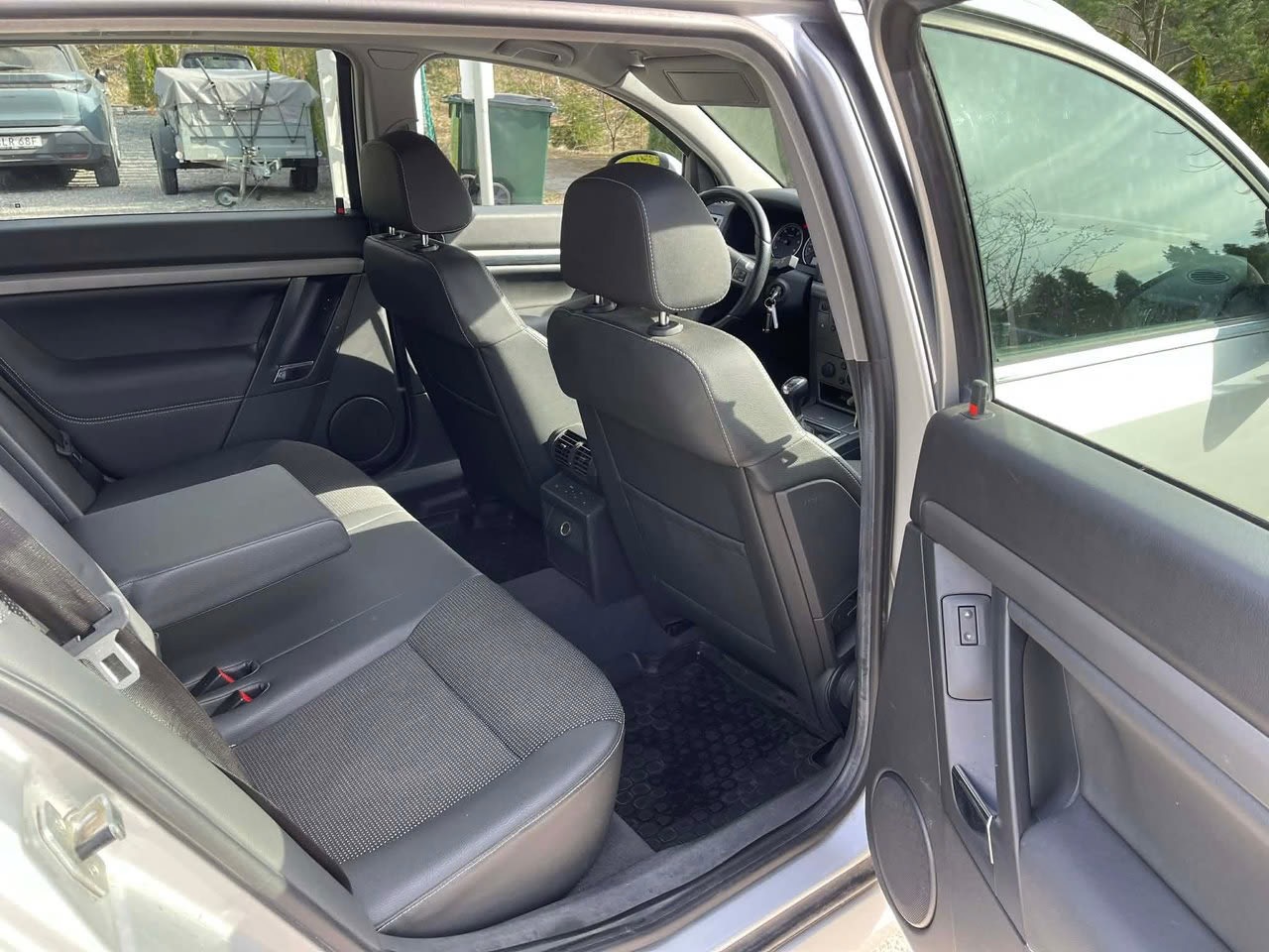 opel-vectra-caravan-19-cdti