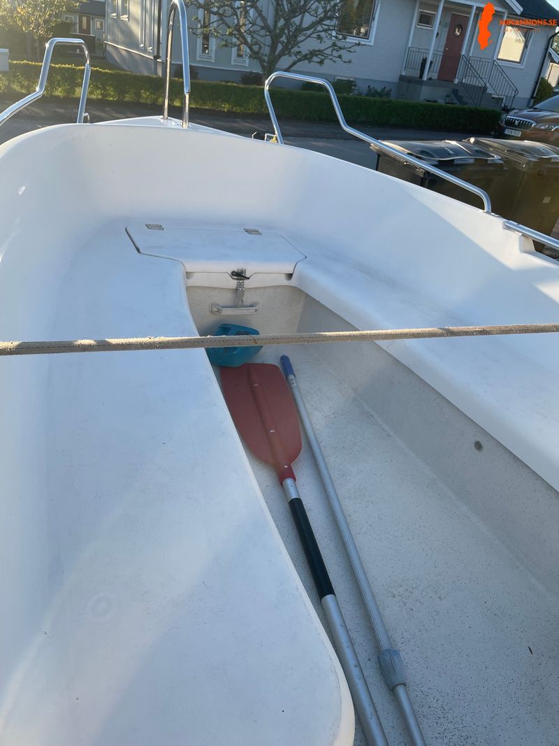 cresent-cosmos-m-yamaha-30hp-2012