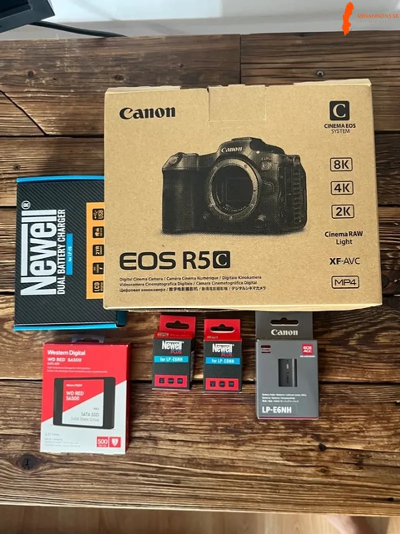 canon-eos-r5-c-smallrig-cage-4-batterier-dubbelladdare-ssd-500-gb