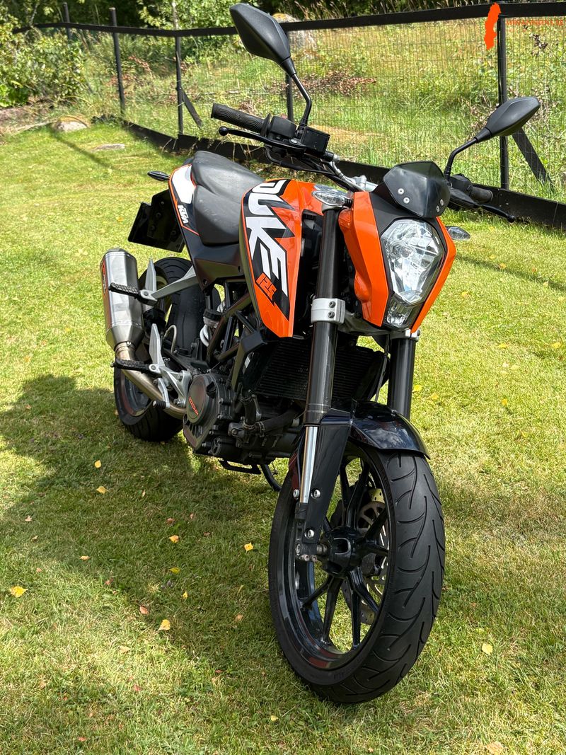 ktm-duke-125