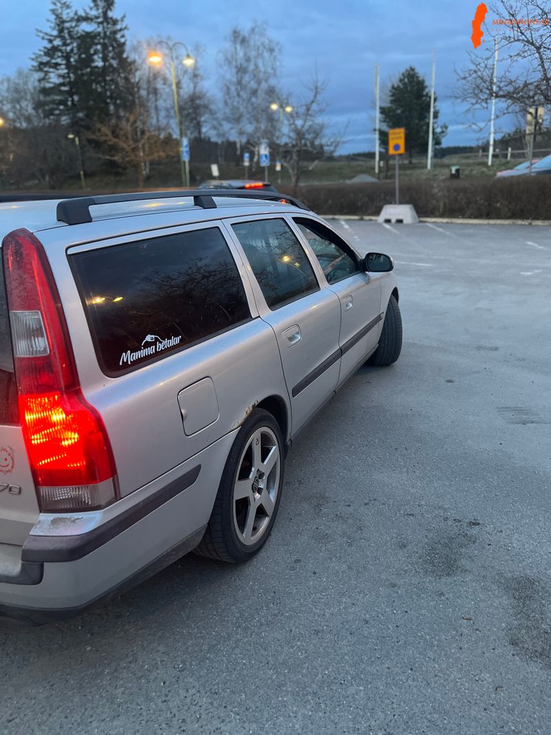 volvo-v70n-a-traktor