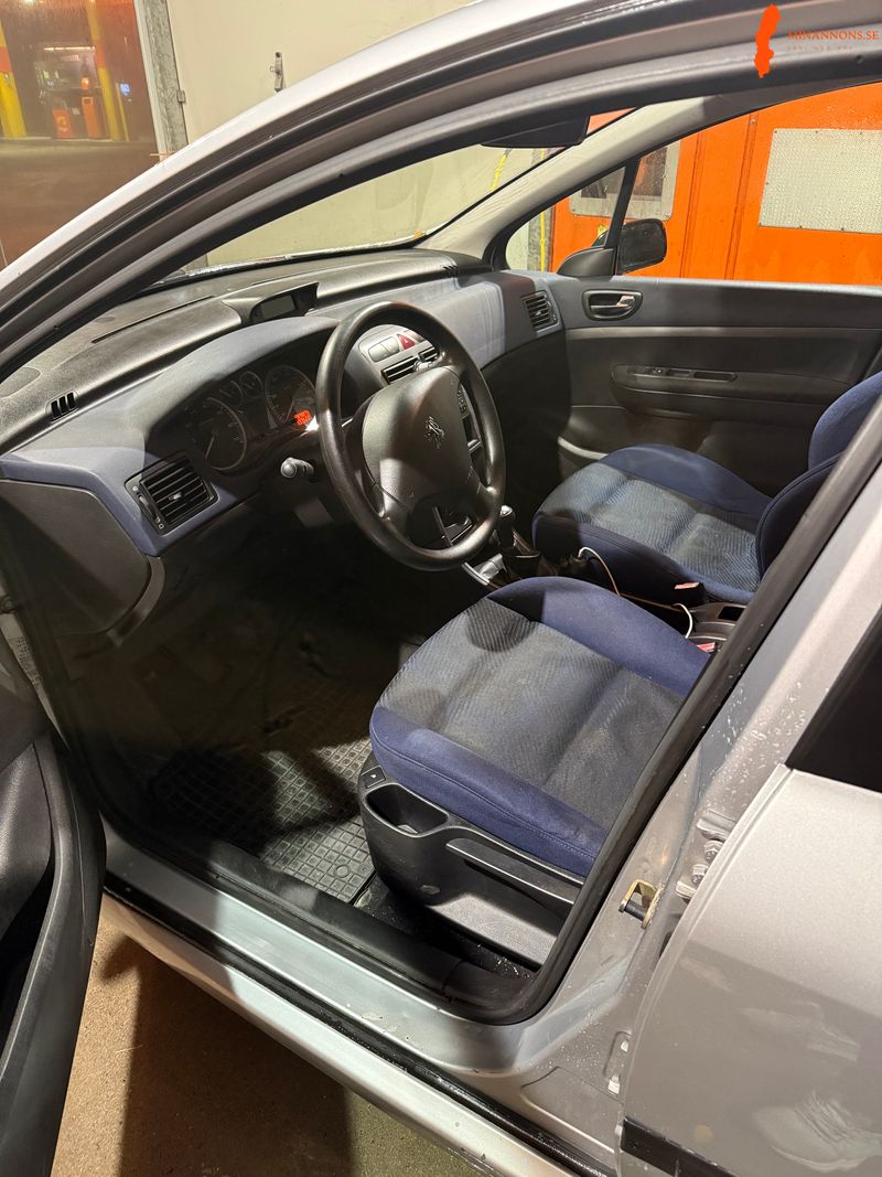 peugeot-peugeot-307-xr-16-5d-16-16v