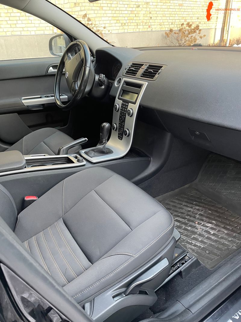 volvo-v50-d2-16-fwd