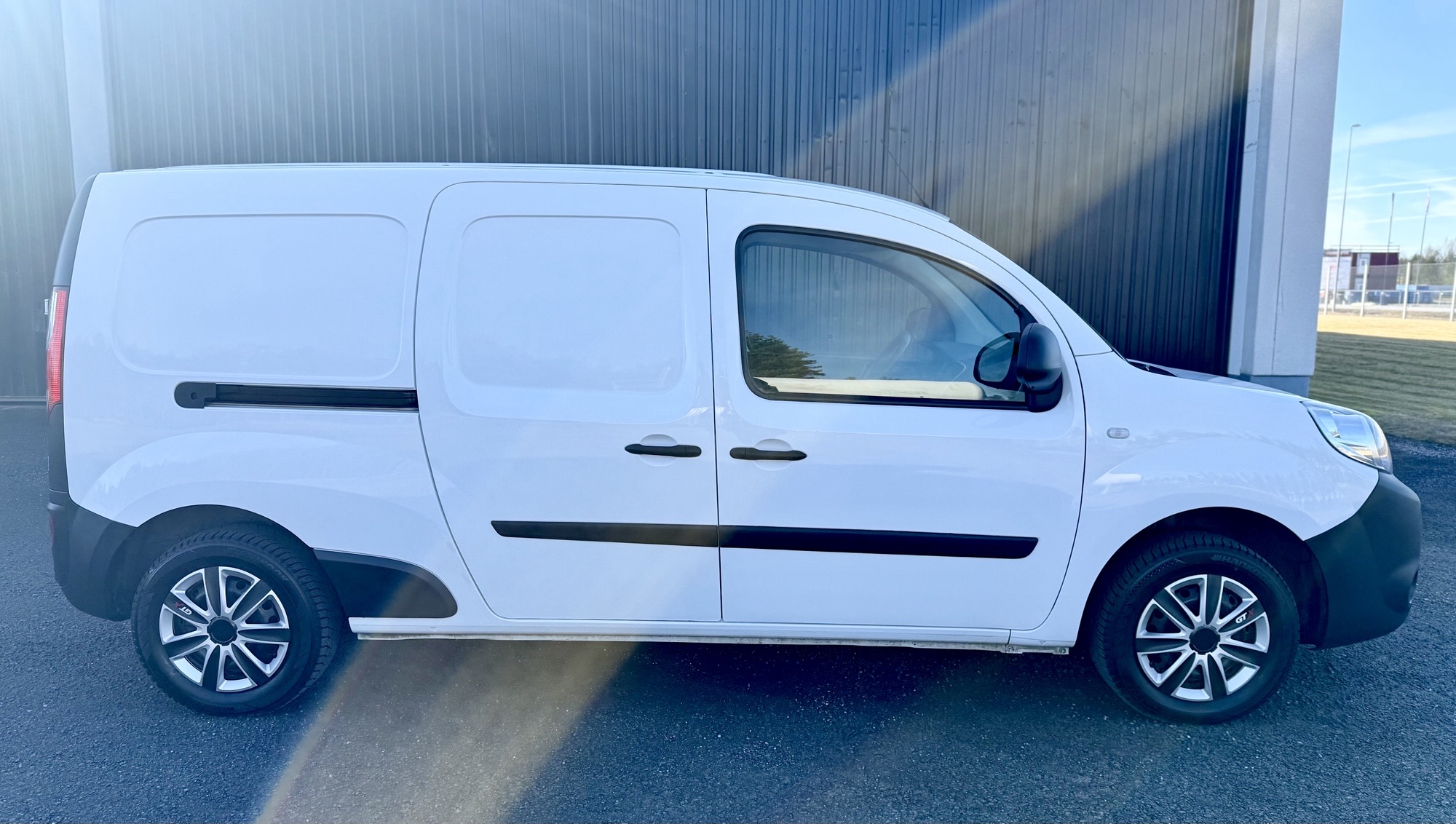 renault-kangoo-express-maxi