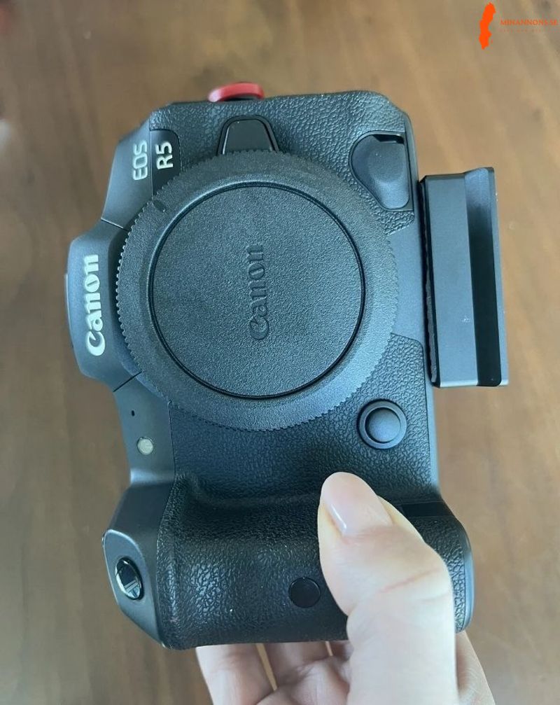canon-eos-r5