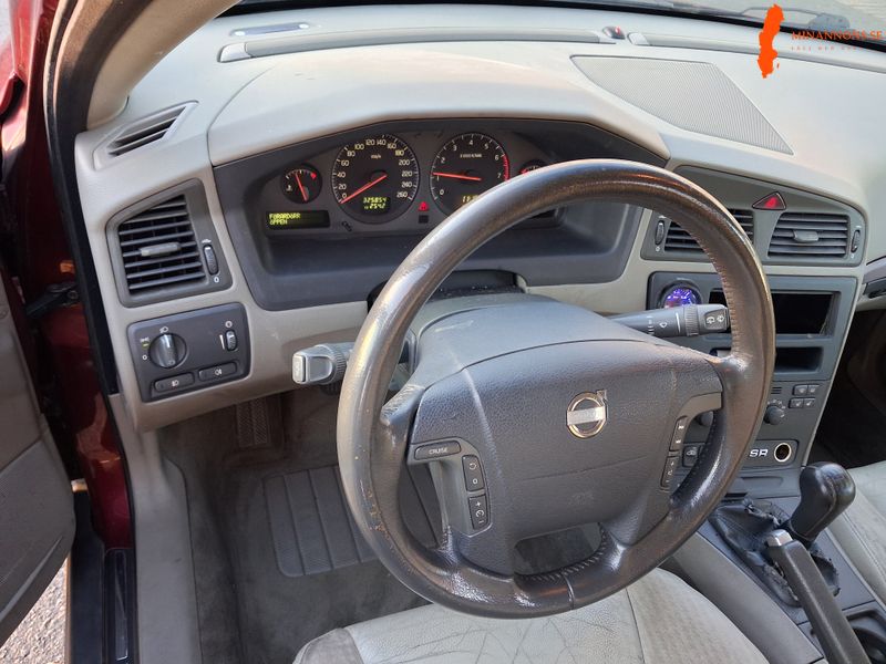 volvo-volvo-s-v70-24t-20v-fwd