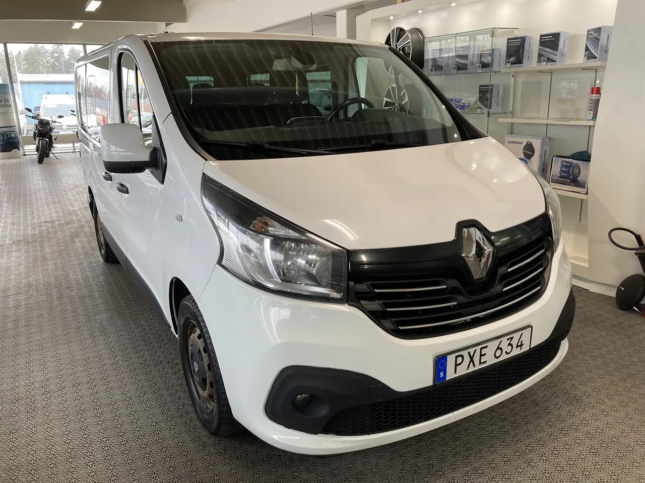 renault-trafic-kombi-29t-16-dci-manuell-125hk-2018