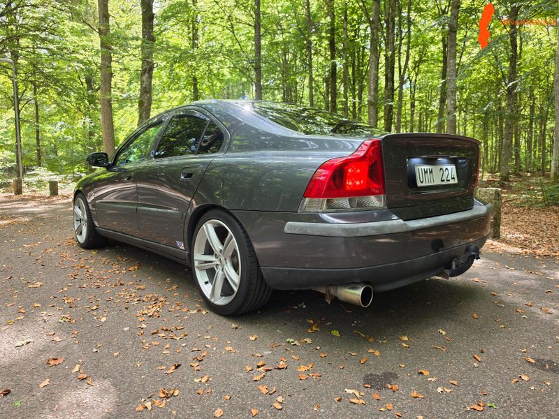 volvo-volvo-r-s60-25t-20v-fwd