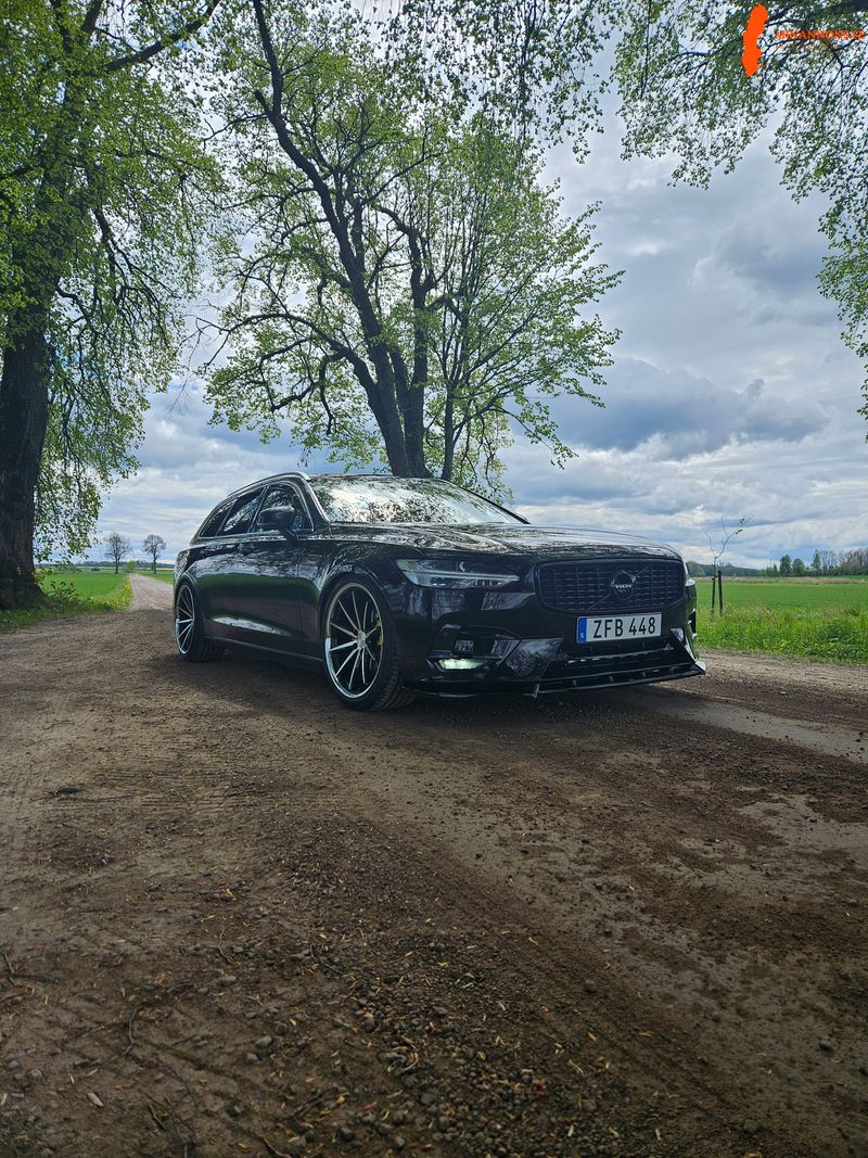 volvo-v90-d4-20-fwd