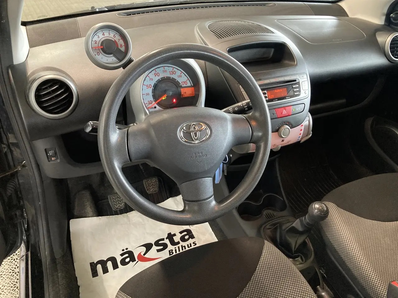 toyota-aygo-5-dorrar-10-vvt-i-manuell-68hk-2013