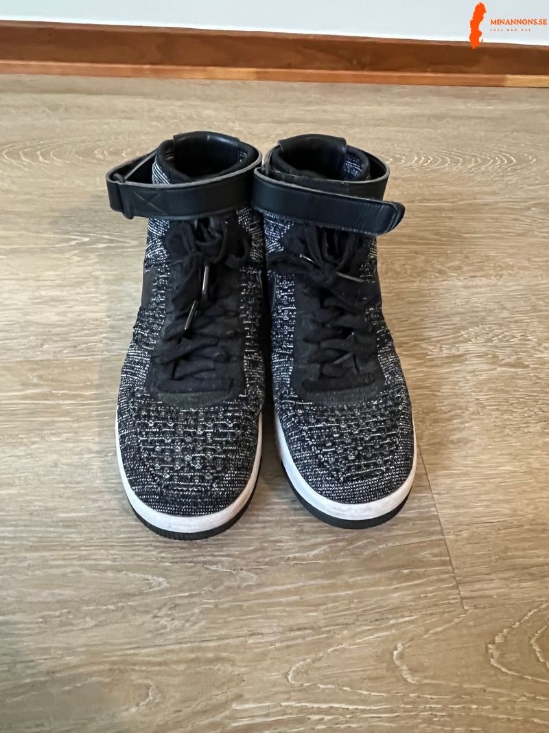 nike-air-force-1-ultra-flyknit-mid-strl-44-325-kr