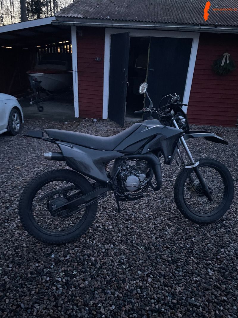 yamaha-dt50r