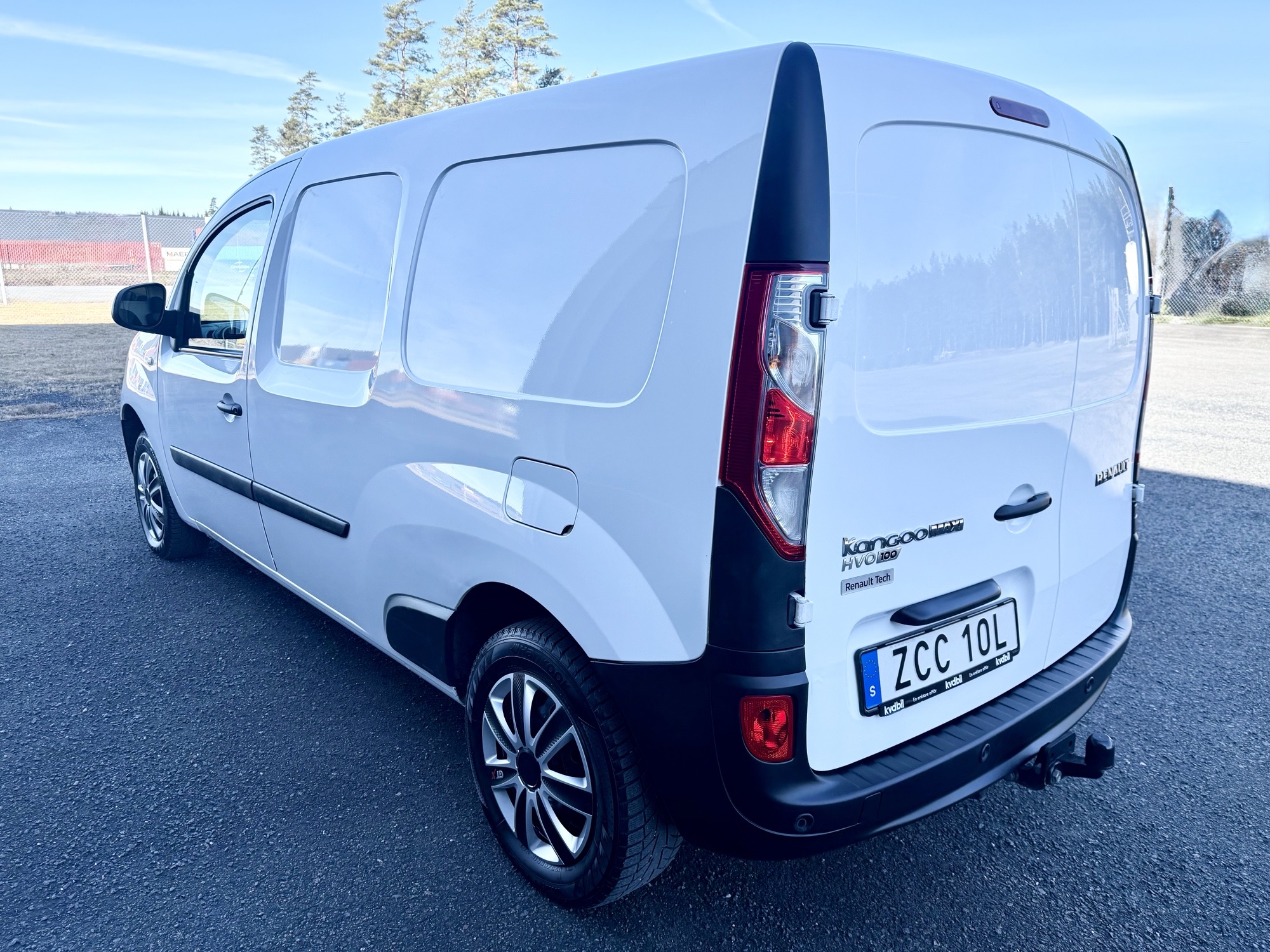 renault-kangoo-express-maxi