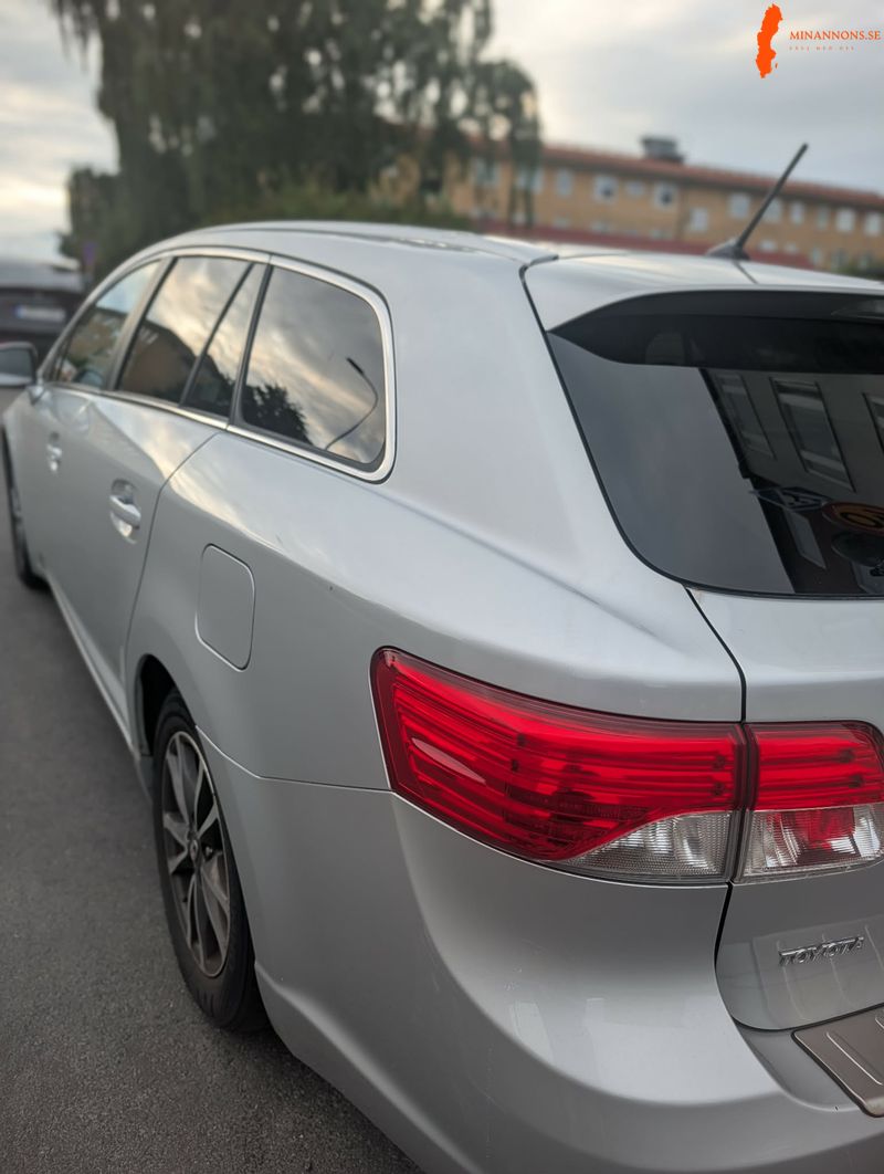 toyota-toyota-avensis-20-d-4d