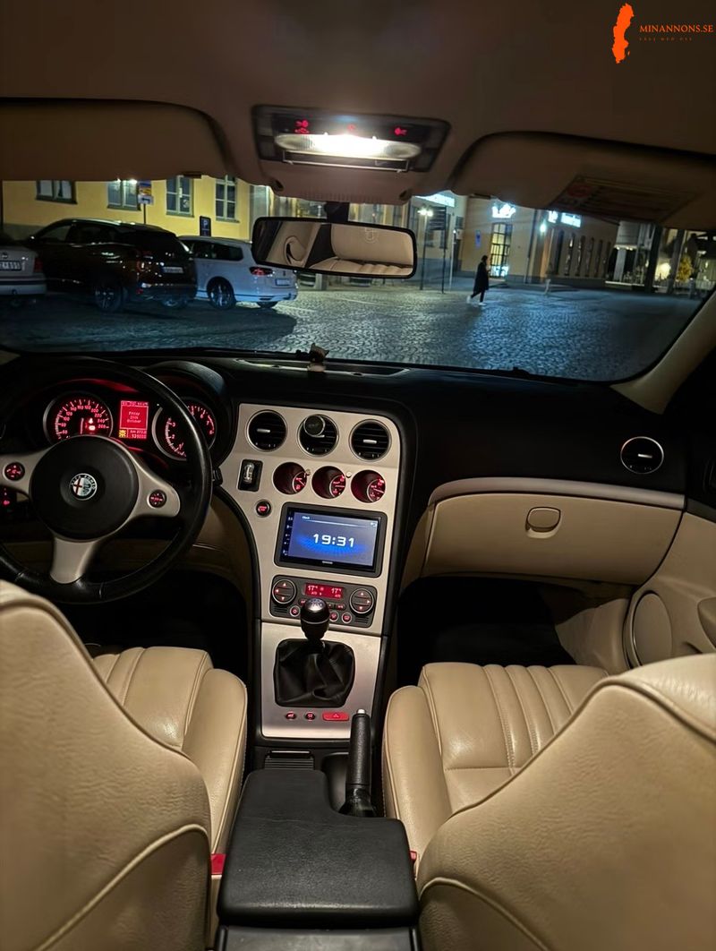 alfa-romeo-159-ny-servad-skattad-och-besiktad-13800-km