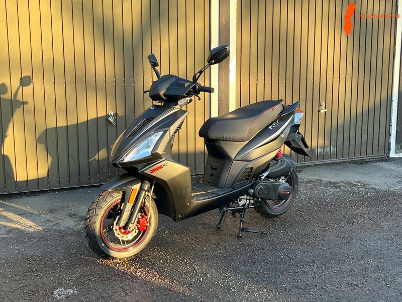moped-t-rex-motocr